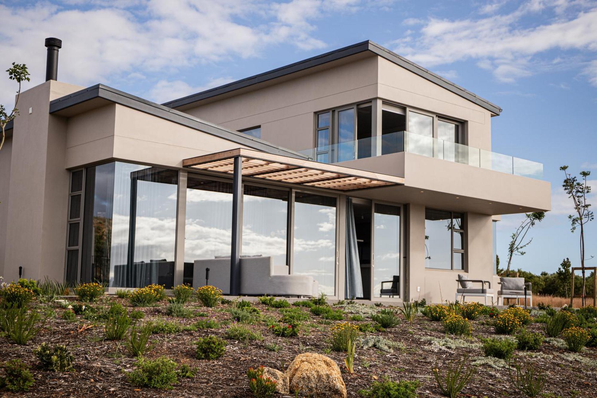 Benguela Cove - Milk And Honey Villa Hermanus Exterior photo